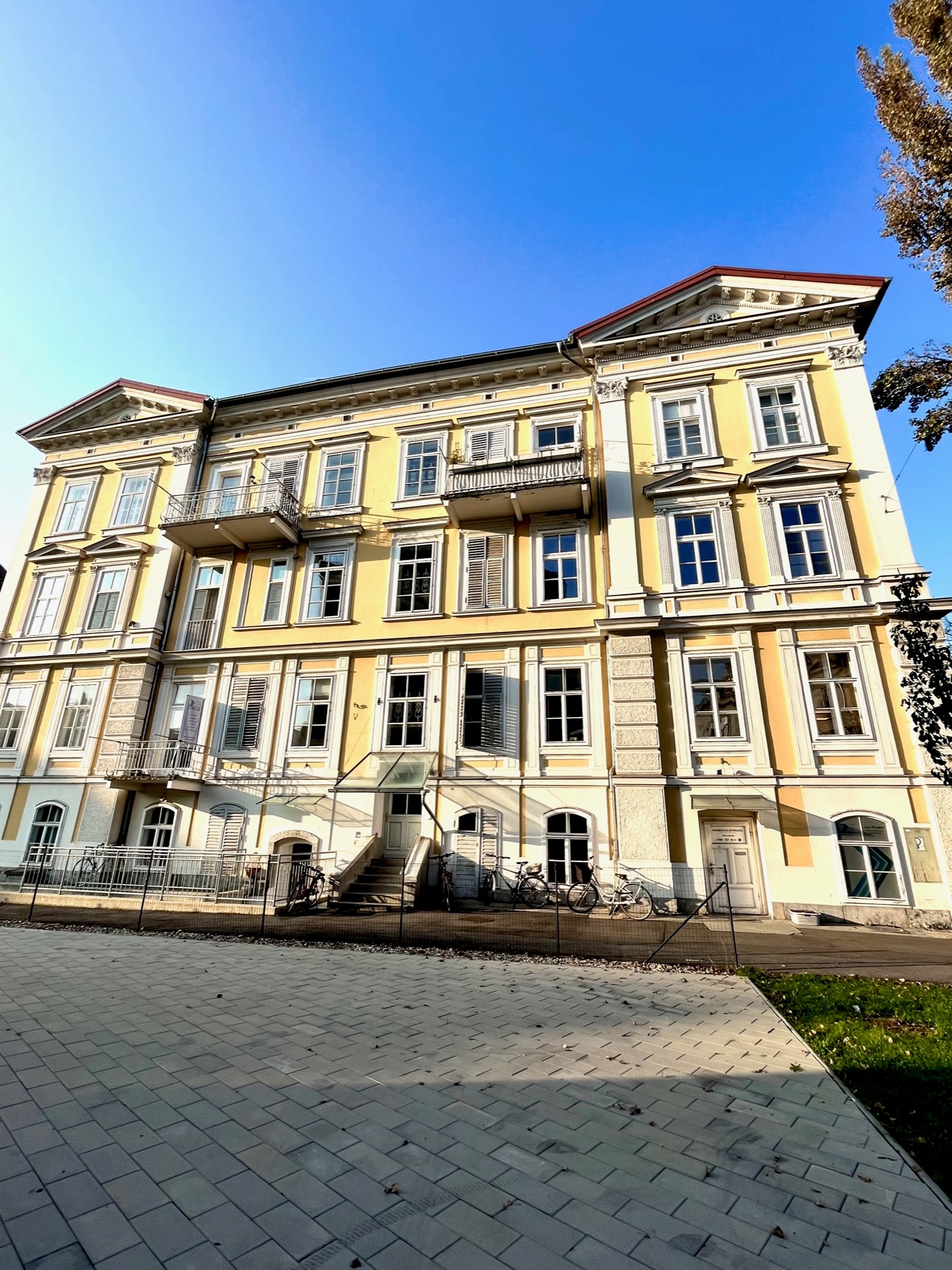 Steuerberater Graz 5 Altbau Humboldtstraße 4 in Graz-Geidorf – Kanzlei der leopold steuerberatung gmbh