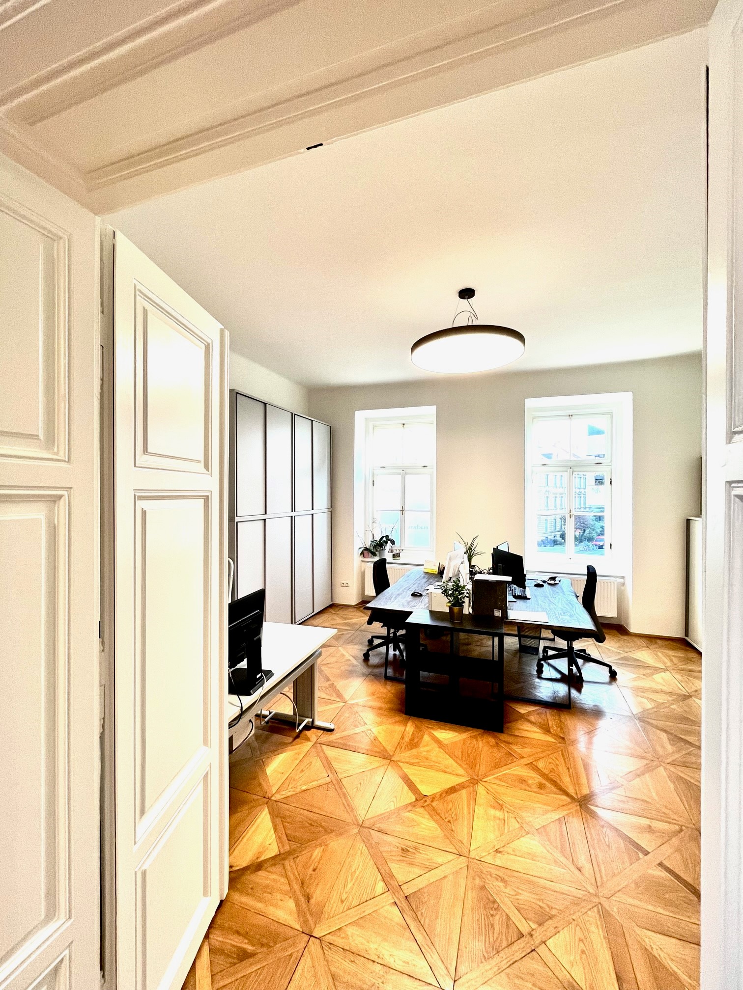 Besprechungsraum im Altbau der Kanzlei Graz, Humboldtstraße 4
